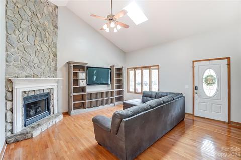 7785 Old Post Rd, Denver, NC 28037 photo 2