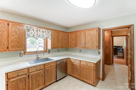 7785 Old Post Rd, Denver, NC 28037 photo 12