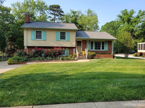 943 Archdale Dr, Charlotte, NC 28217