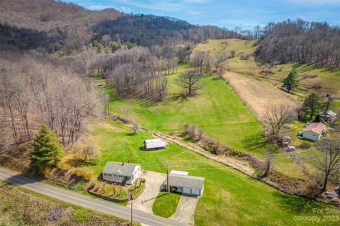1345 Max Thompson Rd, Canton, NC 28716