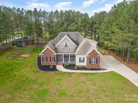 107 Dupree Ln, Mooresville, NC 28115