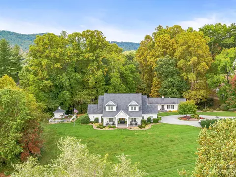 400 Ray Hill Rd, Mills River, NC 28759