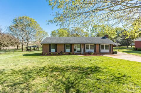 135 Midwood Ln, Belmont, NC 28012