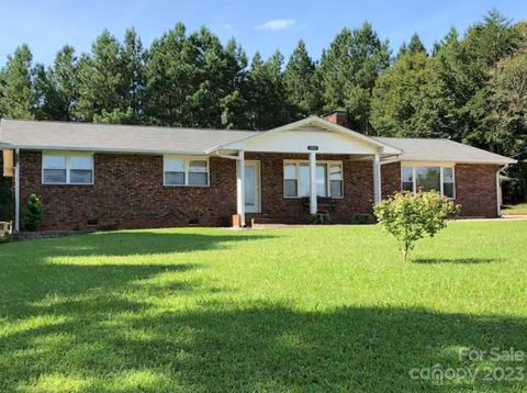 2800 Coxe Rd, Tryon, NC 28782 photo 2