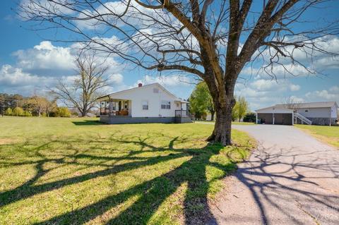 2027 Burris Rd, Conover, NC 28613 photo 5