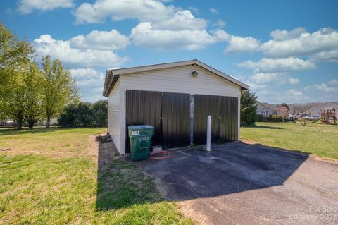 2027 Burris Rd, Conover, NC 28613 photo 11