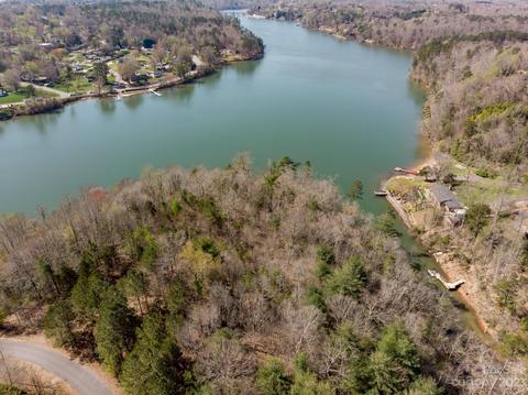 5689 Crown Ter, Hickory, NC 28601 photo 3