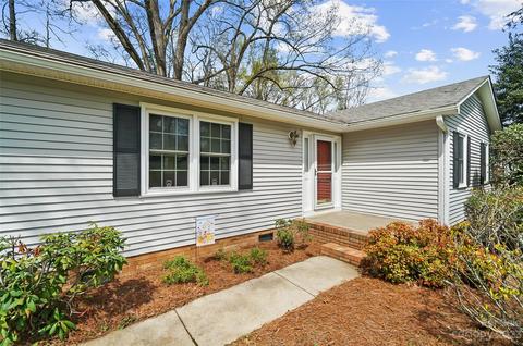2221 Applegate Dr, Concord, NC 28027 photo 3