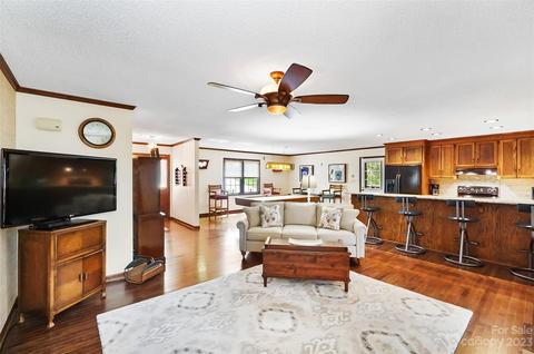 2221 Applegate Dr, Concord, NC 28027 photo 9