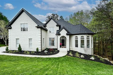 3002 Sessile Oak Ln, Charlotte, NC 28270