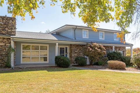 156 Michelle Cir, Flat Rock, NC 28731