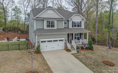 4667 Summerside Dr, Clover, SC 29710 photo 1