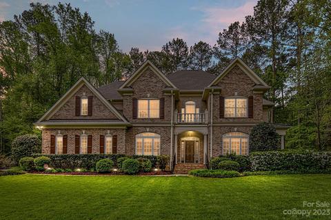 6865 Montgomery Rd, Lake Wylie, SC 29710
