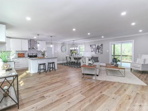916 Pilgrim Forest Dr, Monroe, NC 28110 photo 4