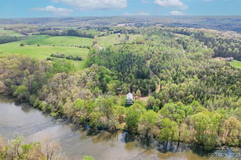 9315 Maple River Ln, Marshville, NC 28103