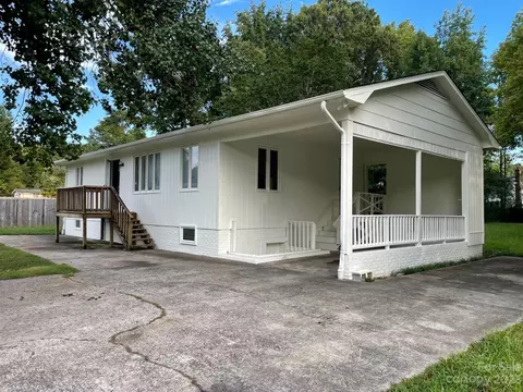 5700 Hickory Grove Rd, Charlotte, NC 28215