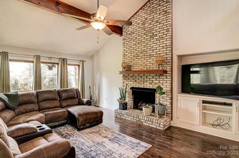 178 Hide Away Ln, Advance, NC 27006 photo 3