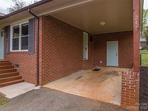 217 3rd Ave NE, Conover, NC 28613 photo 27