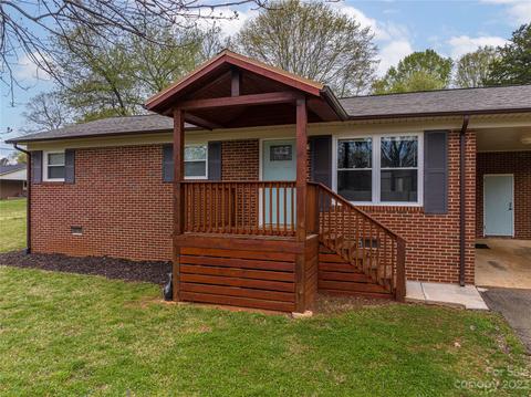 217 3rd Ave NE, Conover, NC 28613 photo 1
