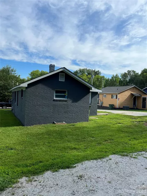 407 Ruth St, Lancaster, SC 29720 photo 7