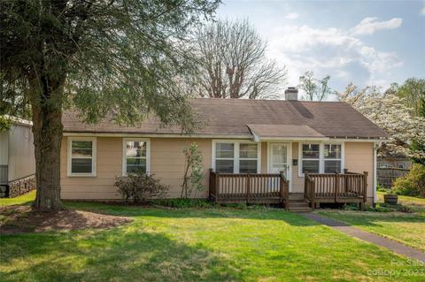 132 S Ridgeway Ave, Black Mountain, NC 28711