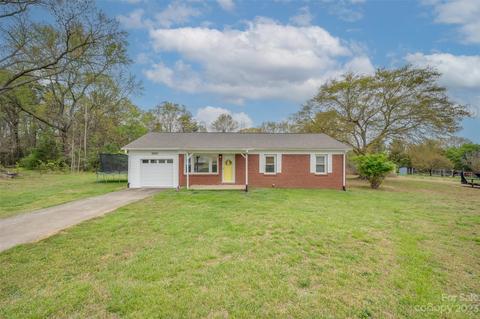 1674 Harris Henrietta Rd, Forest City, NC 28043