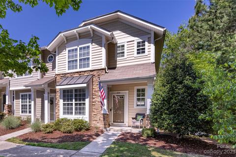 231 Dawn Mist Ln, Fort Mill, SC 29708 photo 1