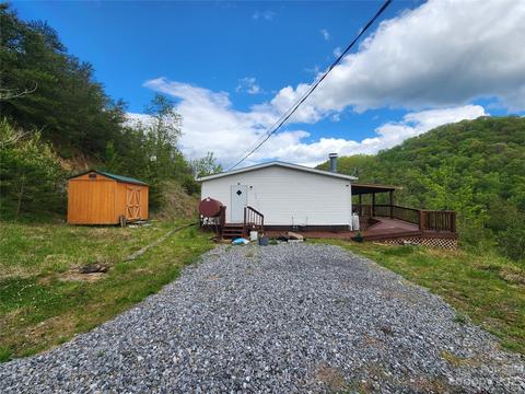 341 Groundhog Rd, Canton, NC 28716 photo 2
