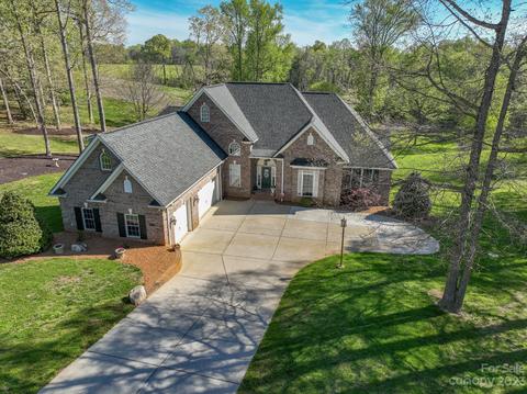 425 Amesbury Dr, Mount Ulla, NC 28125