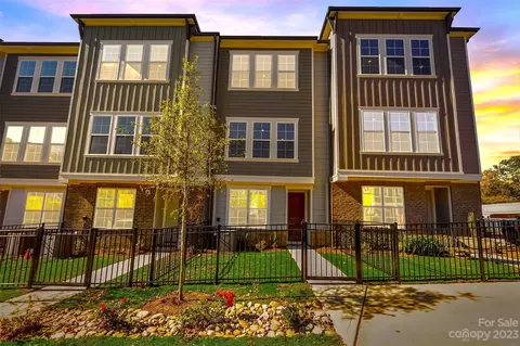 2033 Summey Ave, Charlotte, NC 28205