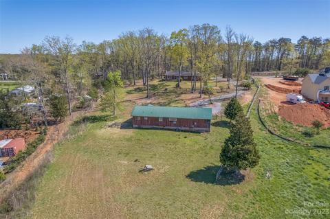 2330 Red Fox Rd, Tryon, NC 28782 photo 11