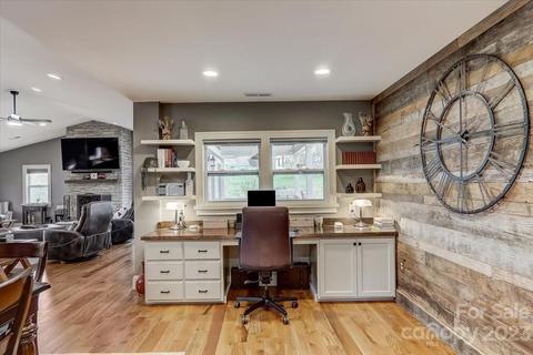 150 Raspberry Point Ln, Flat Rock, NC 28731 photo 13