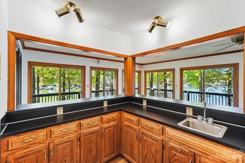 20429 Havenview Dr, Cornelius, NC 28031 photo 15
