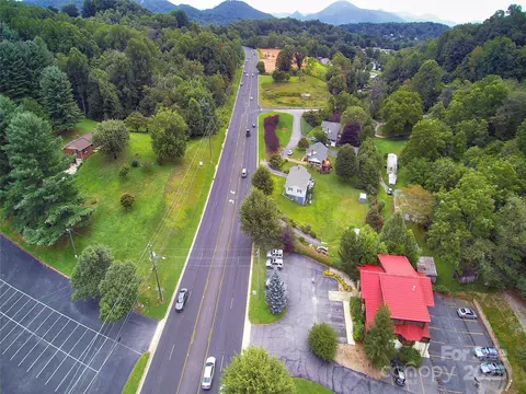 1460 Russ Ave, Waynesville, NC 28786
