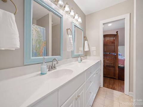 506 7th St NE, Conover, NC 28613 photo 31
