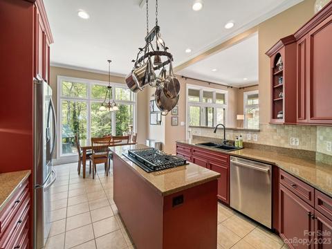 506 7th St NE, Conover, NC 28613 photo 14