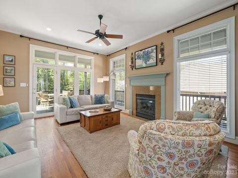 506 7th St NE, Conover, NC 28613 photo 9