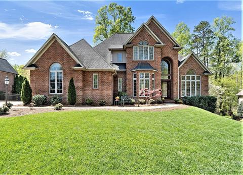 506 7th St NE, Conover, NC 28613 photo 3