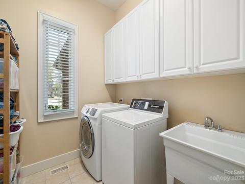 506 7th St NE, Conover, NC 28613 photo 16