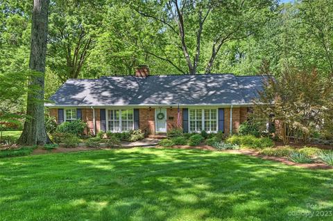 5640 Bellechasse St, Charlotte, NC 28210