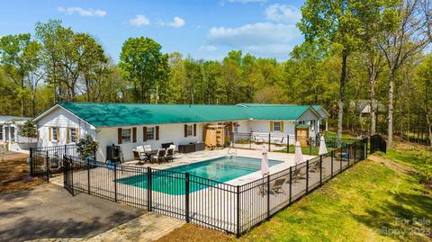 8815 Noah Helms Rd, Indian Trail, NC 28079