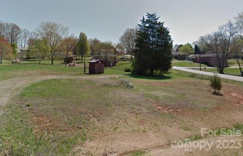 1314 Winston St, Conover, NC 28613 photo 3