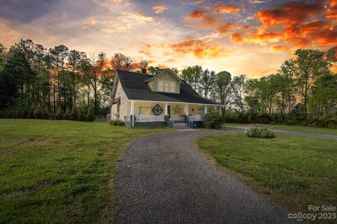 7936 Old Salisbury Rd, Linwood, NC 27299