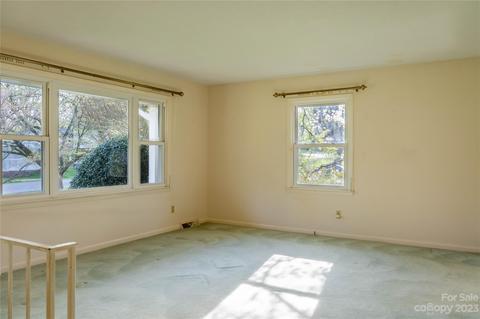 1603 4th St NE, Conover, NC 28613 photo 9