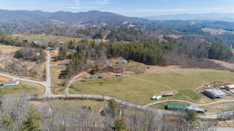 232 Scarlett Ridge Drive Apt 16 # 16 & 17, Marshall, NC 28753