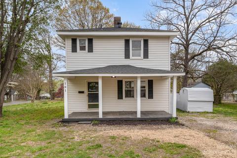 101 Short St, Mount Holly, NC 28120
