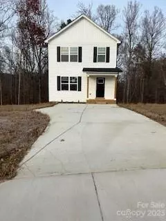 828 Constitution Ave, Newton, NC 28658