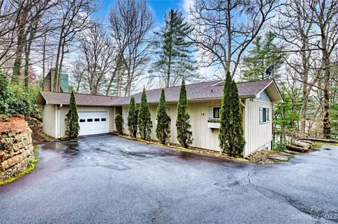 14 Waterfront Ln, Glenville, NC 28736