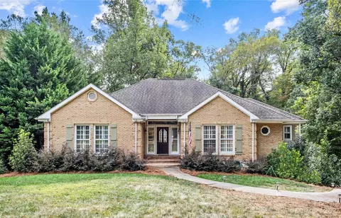 7200 Carosan Ln, Charlotte, NC 28270