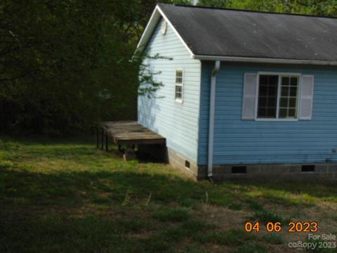 1202 Bladen Dr, Conover, NC 28613 photo 3